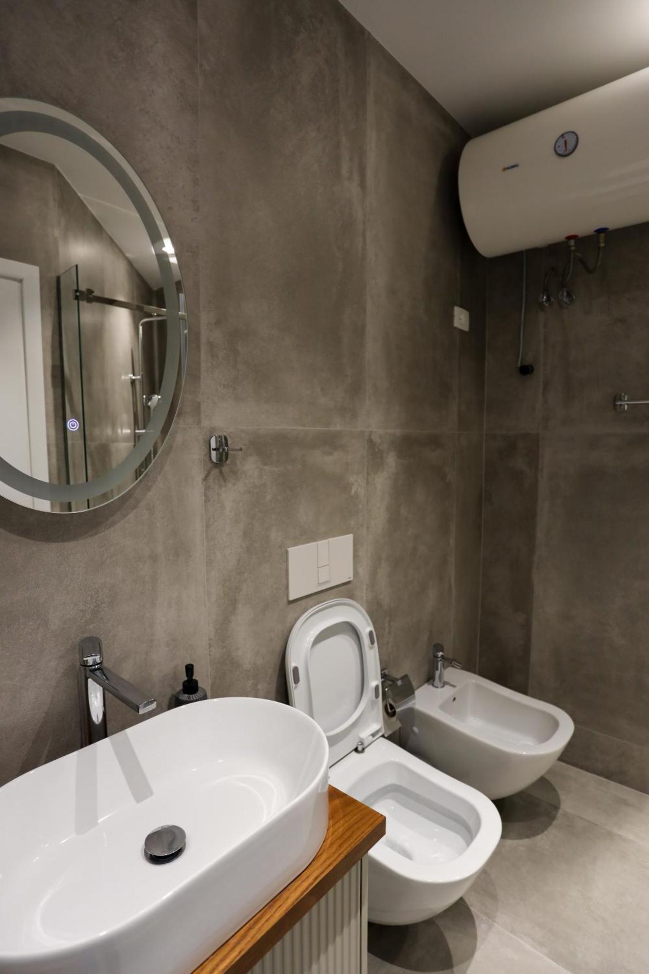 Doraci Apartments Tirana Buitenkant foto